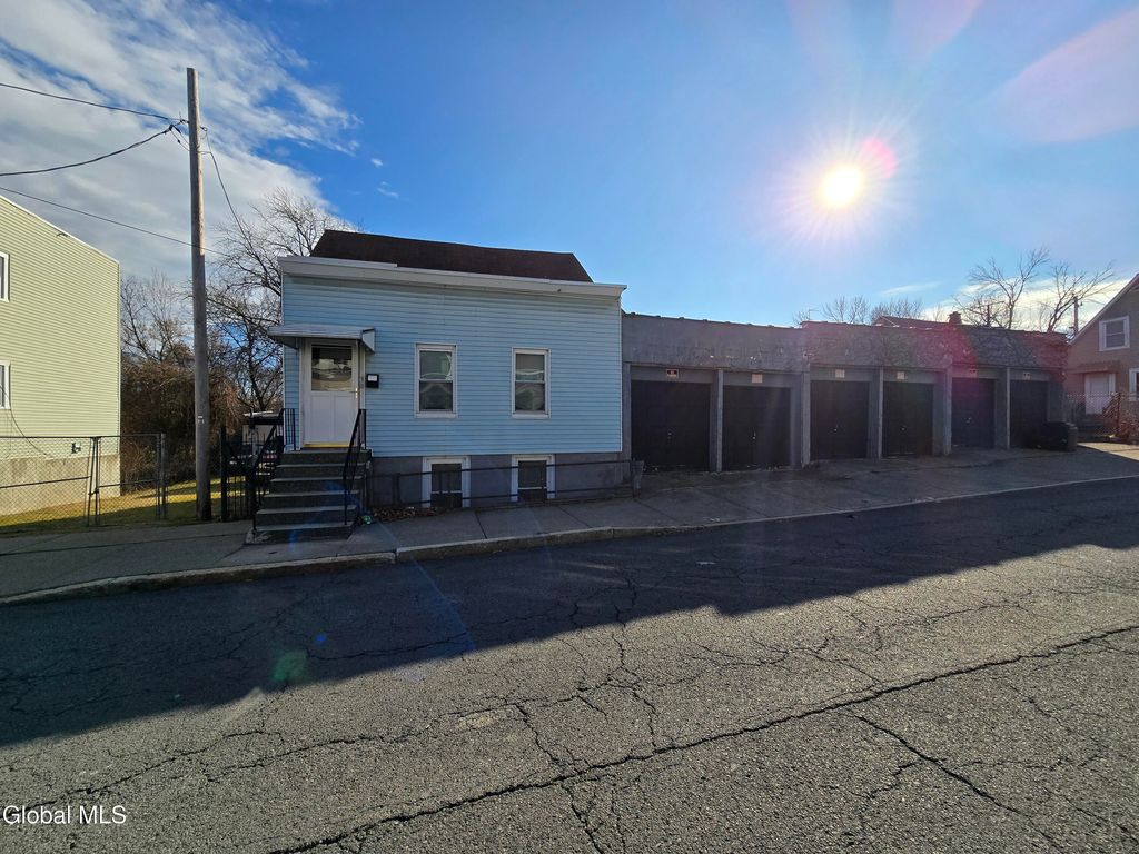 38 Sloan Street, Albany, NY 12202