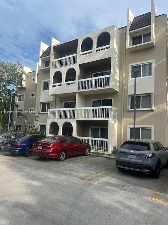 7740 Camino Real G-306, Miami, FL 33143