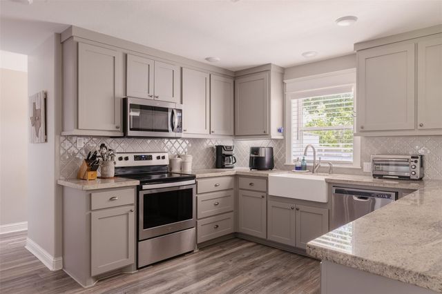 17318 Penick Road, Waller, TX 77484