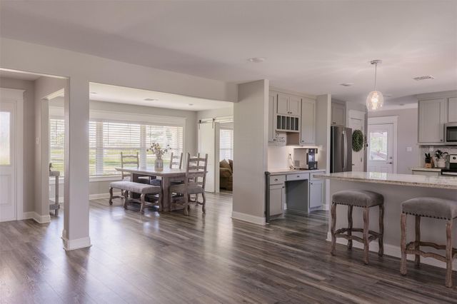 17318 Penick Road, Waller, TX 77484