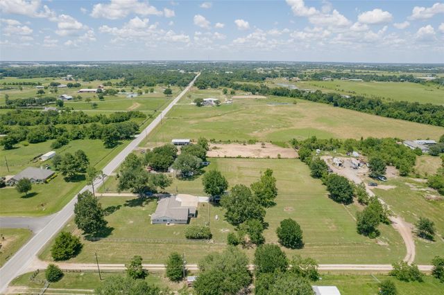 17318 Penick Road, Waller, TX 77484