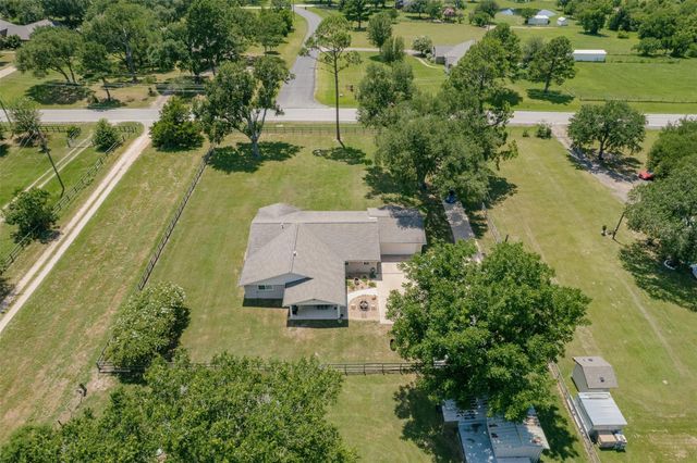 17318 Penick Road, Waller, TX 77484