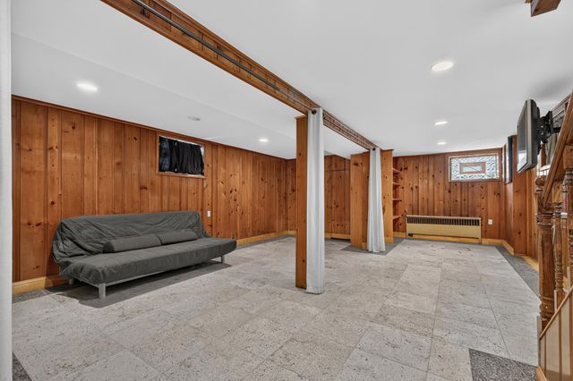 111 WEST 57TH ST, Bayonne, NJ 07002