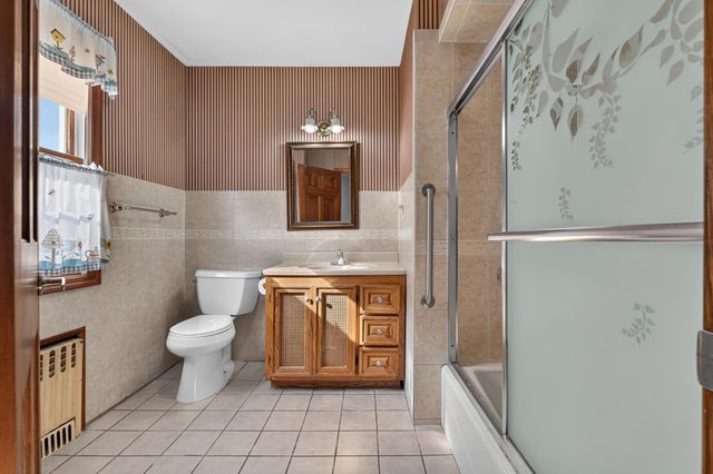 111 WEST 57TH ST, Bayonne, NJ 07002