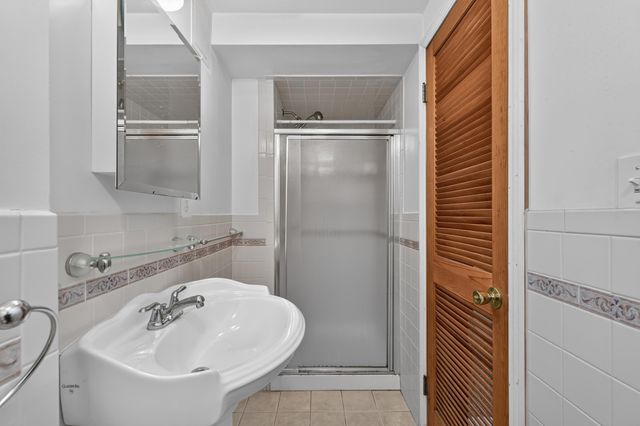 111 WEST 57TH ST, Bayonne, NJ 07002