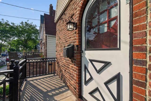 111 WEST 57TH ST, Bayonne, NJ 07002