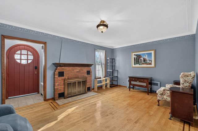 111 WEST 57TH ST, Bayonne, NJ 07002