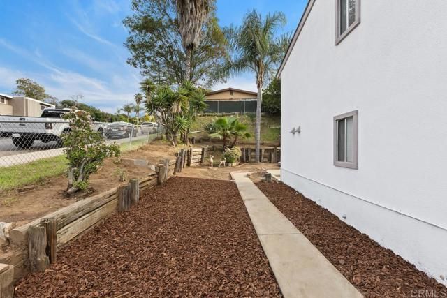 921 Lemon Avenue, Vista, CA 92084