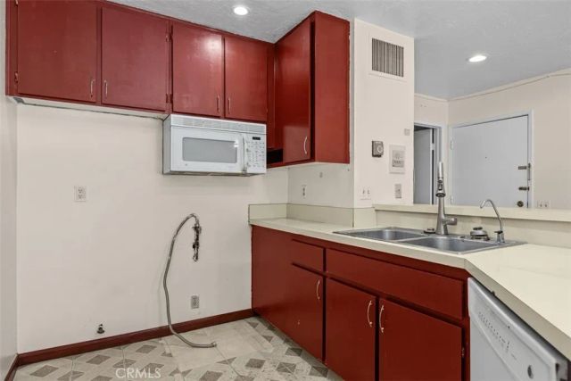 3673 S Bear Street C, Santa Ana, CA 92704