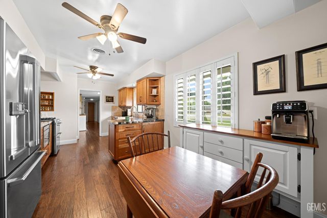 2445 Spruce Street, Bakersfield, CA 93301