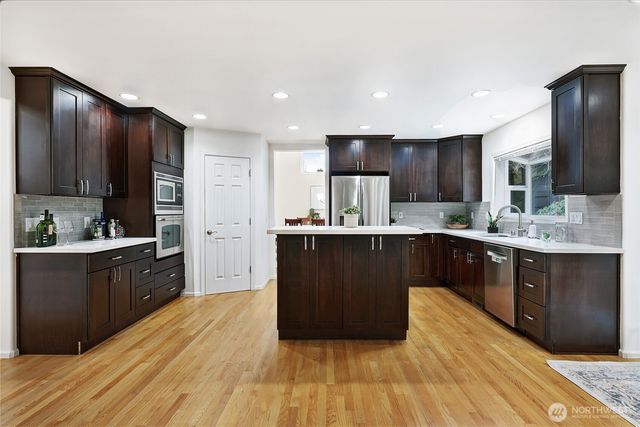 21423 32nd Place W, Brier, WA 98036