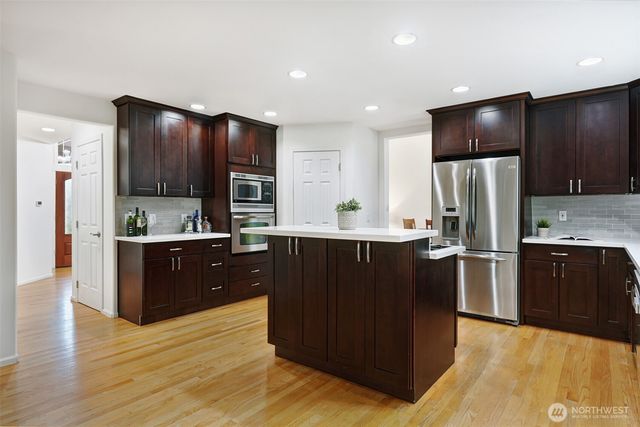 21423 32nd Place W, Brier, WA 98036