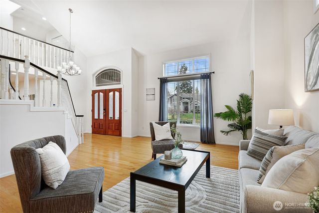 21423 32nd Place W, Brier, WA 98036