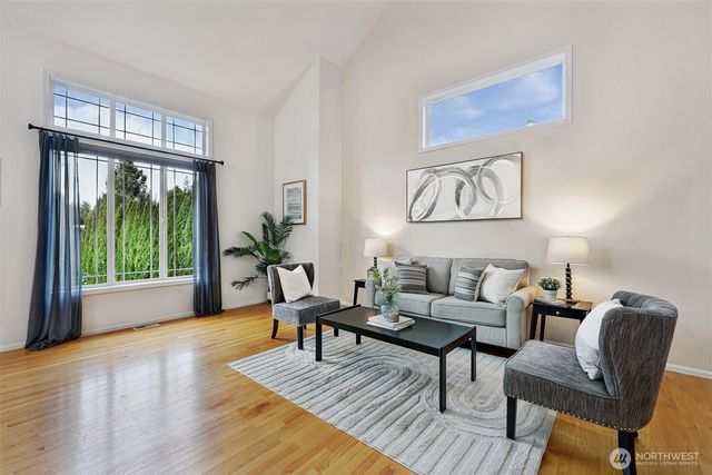 21423 32nd Place W, Brier, WA 98036