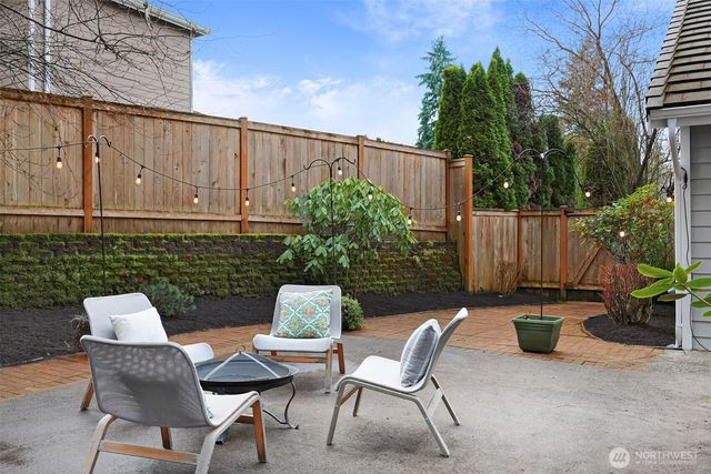 21423 32nd Place W, Brier, WA 98036