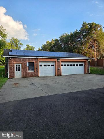 1373 OXFORD VALLEY RD, Yardley, PA 19067