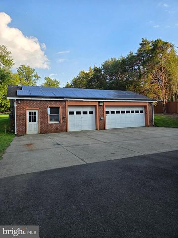 1373 OXFORD VALLEY RD, Yardley, PA 19067