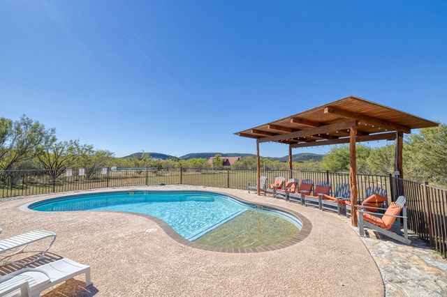 38 Mountain Laurel, Concan, TX 78838