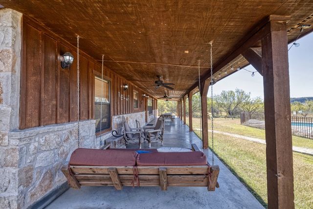 38 Mountain Laurel, Concan, TX 78838