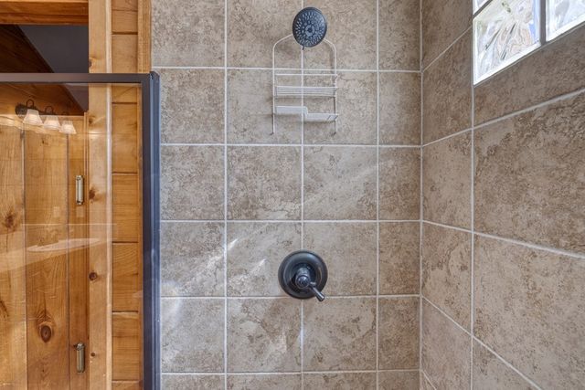 38 Mountain Laurel, Concan, TX 78838