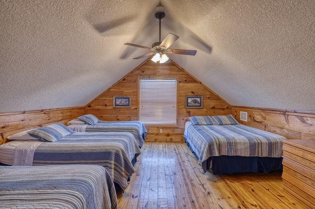 38 Mountain Laurel, Concan, TX 78838