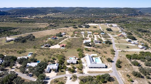 38 Mountain Laurel, Concan, TX 78838