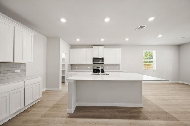 3605 Crawford Street, Bay City, TX 77414