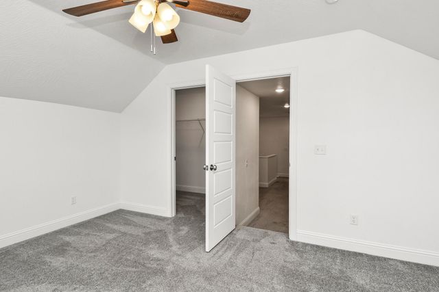 4464 W University Street, Springfield, MO 65802