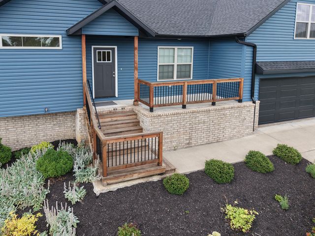 4464 W University Street, Springfield, MO 65802