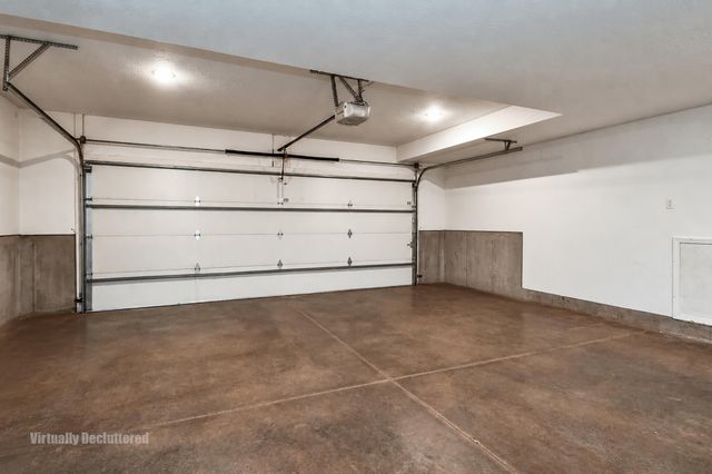 4464 W University Street, Springfield, MO 65802