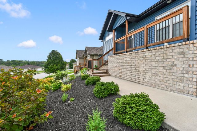 4464 W University Street, Springfield, MO 65802
