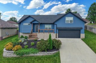 4464 W University Street, Springfield, MO 65802