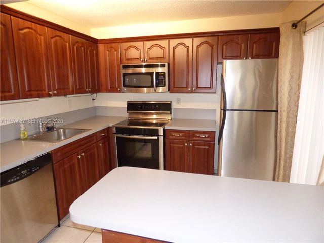 20140 NE 3rd Ct 1, Miami, FL 33179