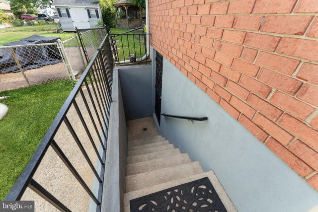 1215 DORCHESTER AVE, Baltimore, MD 21207