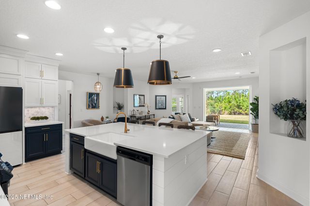 230 MARQUESA Circle, St. Johns, FL 32259