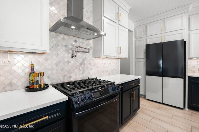 230 MARQUESA Circle, St. Johns, FL 32259