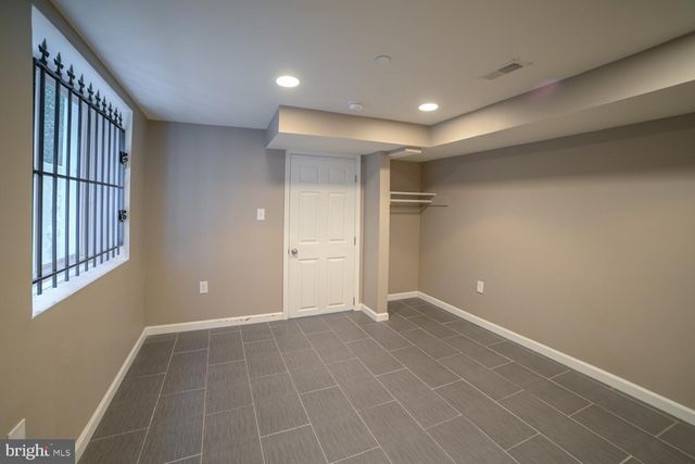 1631 W DIAMOND ST, Philadelphia, PA 19121