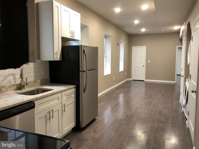 1631 W DIAMOND ST, Philadelphia, PA 19121