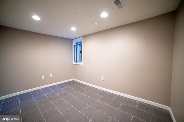 1631 W DIAMOND ST, Philadelphia, PA 19121