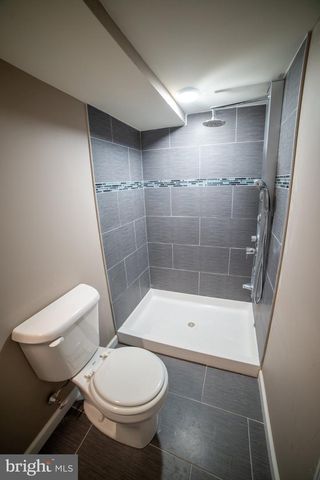 1631 W DIAMOND ST, Philadelphia, PA 19121