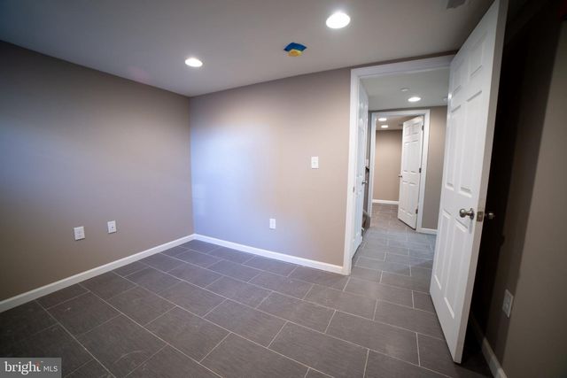 1631 W DIAMOND ST, Philadelphia, PA 19121