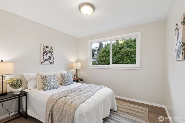 18720 4th Avenue S, Burien, WA 98148