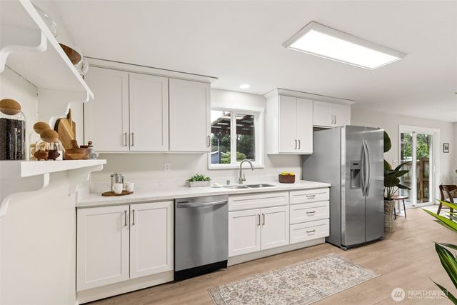 18720 4th Avenue S, Burien, WA 98148