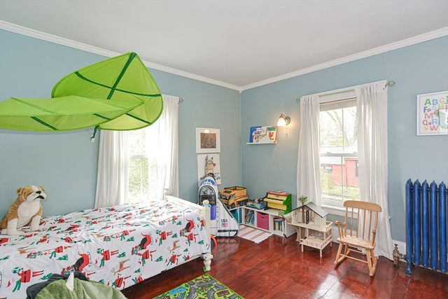 24 Main St, Upton, MA 01568