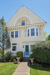 24 Main St, Upton, MA 01568