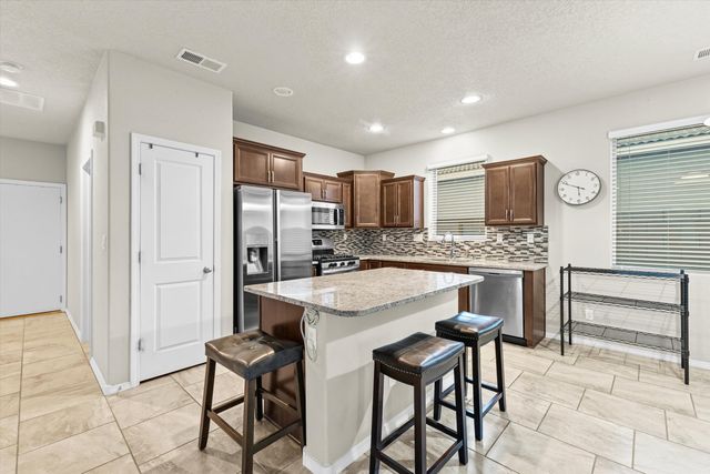 1412 Terrazas Court, Los Lunas, NM 87031