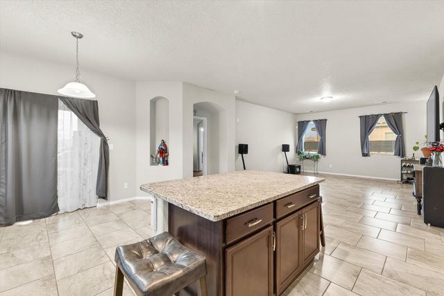 1412 Terrazas Court, Los Lunas, NM 87031