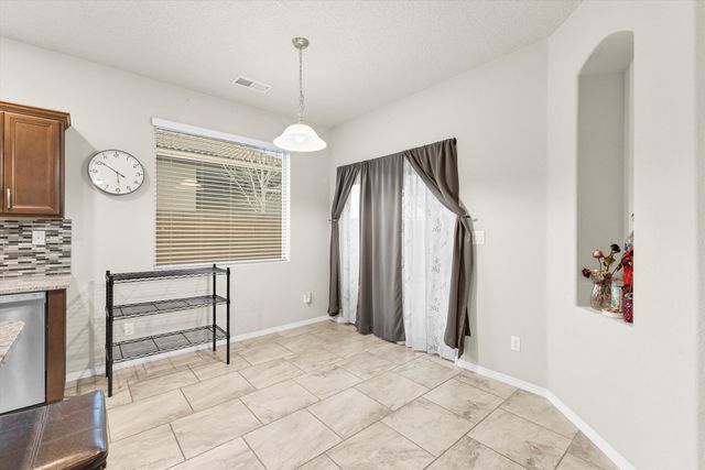 1412 Terrazas Court, Los Lunas, NM 87031