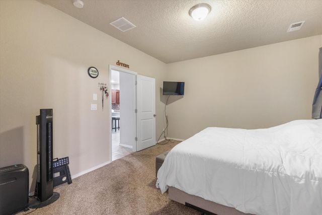 1412 Terrazas Court, Los Lunas, NM 87031