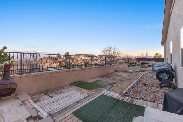 1412 Terrazas Court, Los Lunas, NM 87031